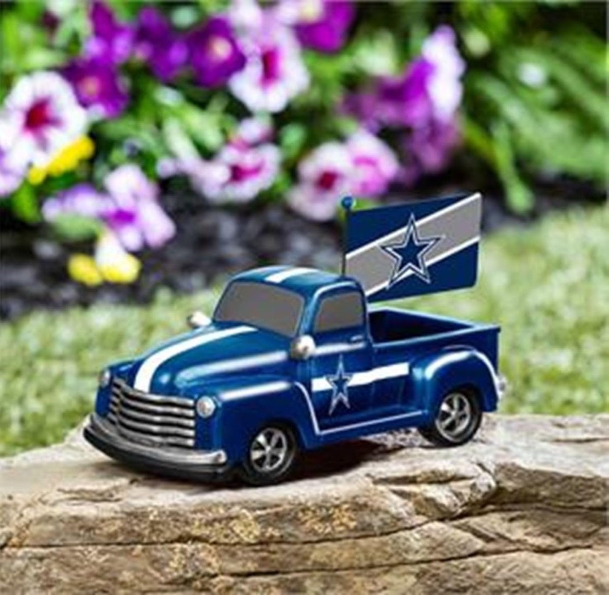Dallas Cowboys 9 Inch Metal Rally Truck Statue, Outdoor Garden or Indoor Fan Decor, Sports Fan Collectible Figurine, Officially Licensed