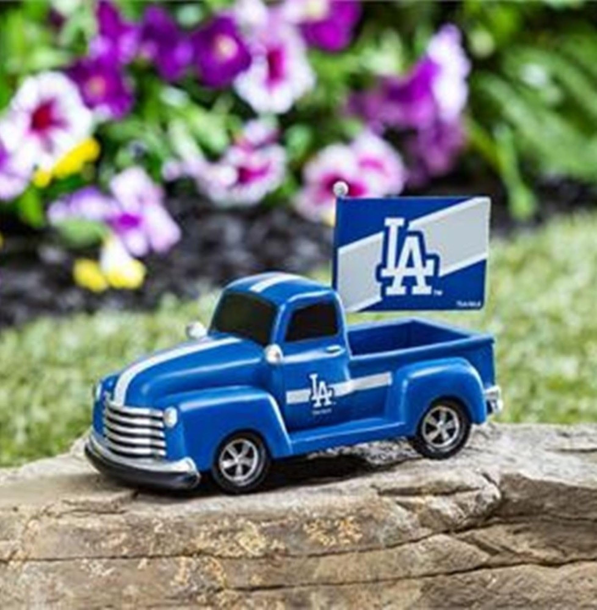 Los Angeles Dodgers 9 Inch Metal Rally Truck Statue, Outdoor Garden or Indoor Fan Decor, Sports Fan Collectible Figurine, Officially Licensed