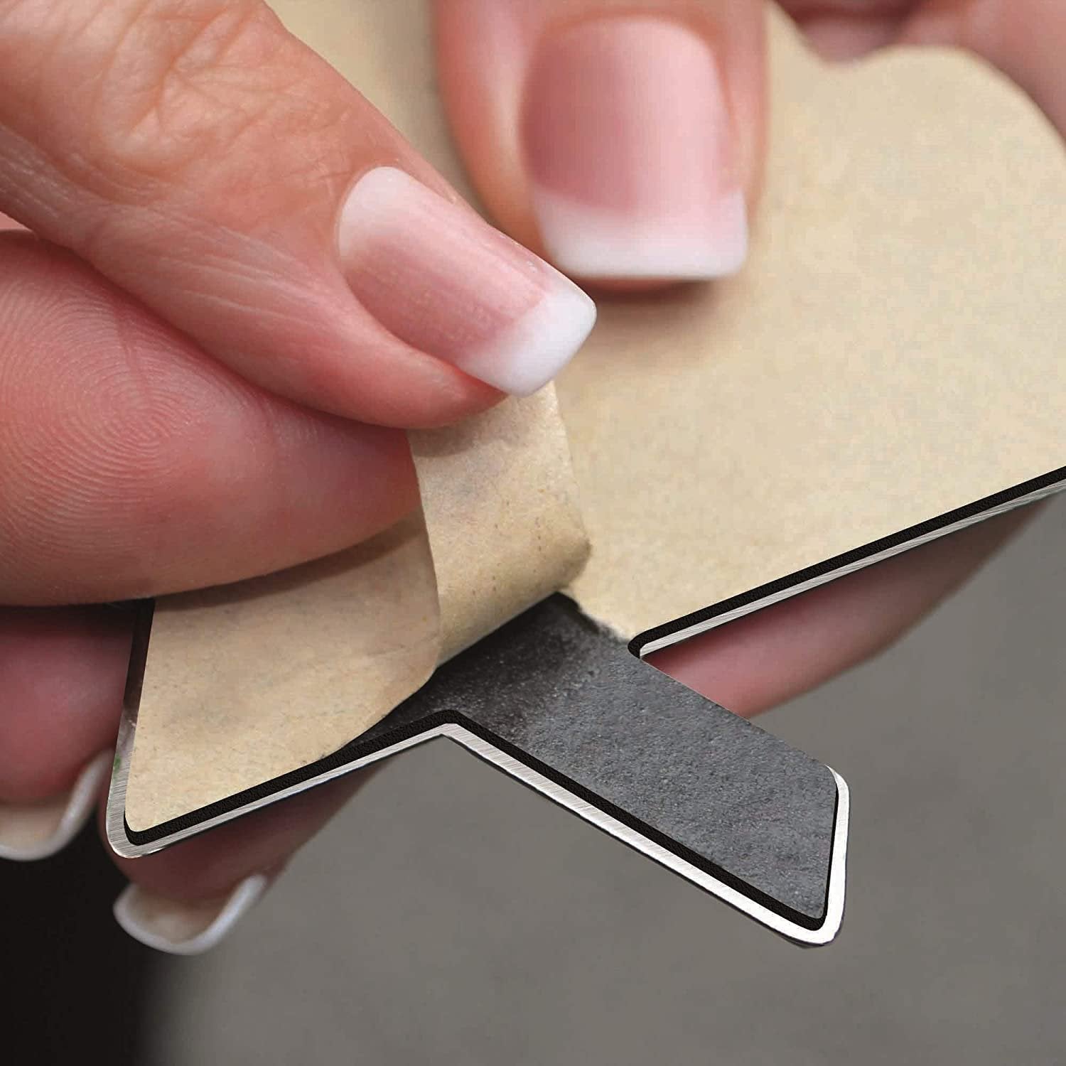 Chicago Cubs Solid Metal Color Auto Emblem, Raised, 3.5 Inch, Adhesive Backing