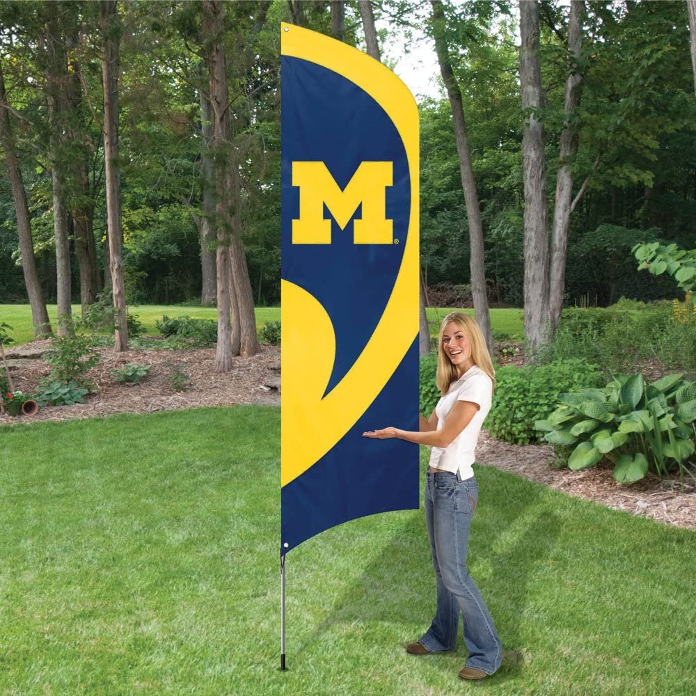 University of Michigan Wolverines Tailgating Flag Kit 8.5 x 2.5 feet with Pole
