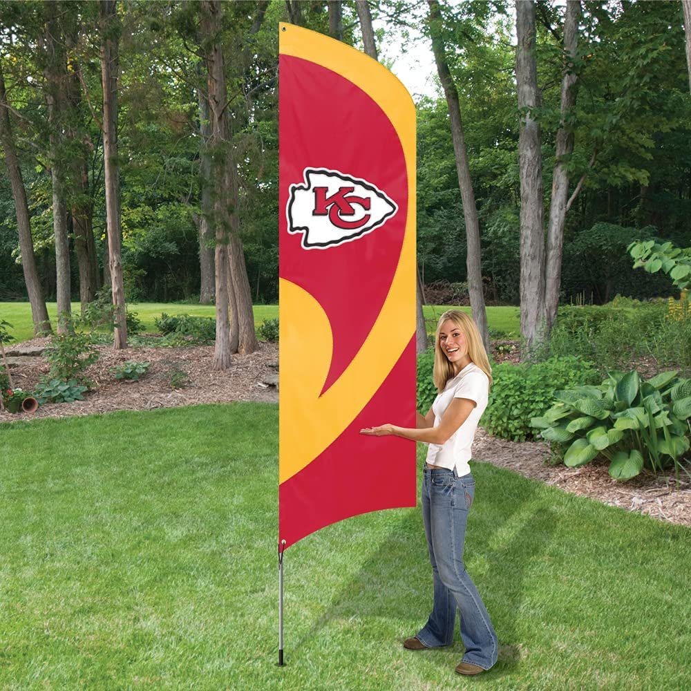 Kansas City Chiefs Tall Team Flag Tailgating Flag Kit 8.5 x 2.5 feet with Pole