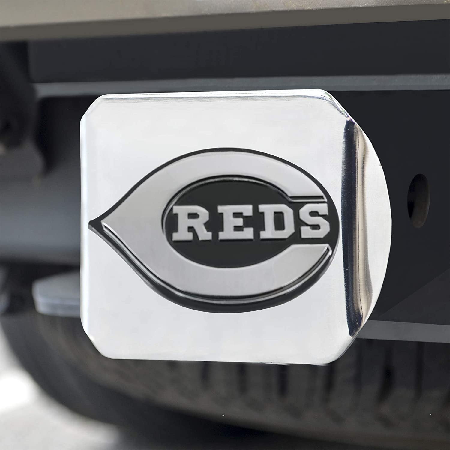 Cincinnati Reds Solid Metal Hitch Cover with Chrome Metal Emblem 2 Inch Square Type III